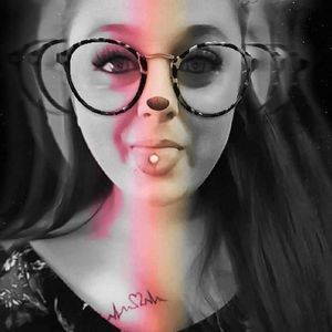 Meet your Posher, Kendra